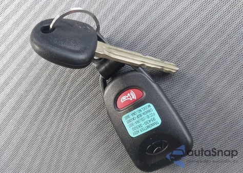 2013 Hyundai Elantra Gls z USA, uszkodzony, nr VIN 5NPDH4AE2DH404311